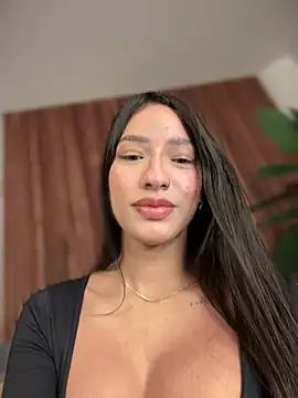 DulceLenns online show from 02-20-25, 05:40