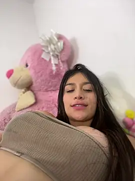 Emmily 19 online show from 03-18-25, 06:03