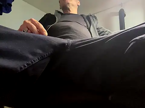 translove online show from 10-18-25, 03:53