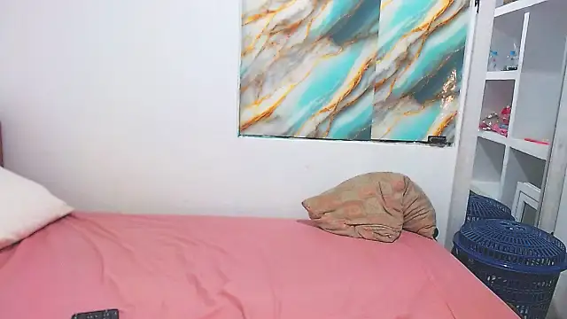 cositarrica xxx online show from 04-28-26, 05:29