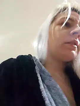 Snapshot of ScarletCallings420 chatting on 12-07-24, 04:58 ScarletCallings420 online show from 12-07-24, 04:58