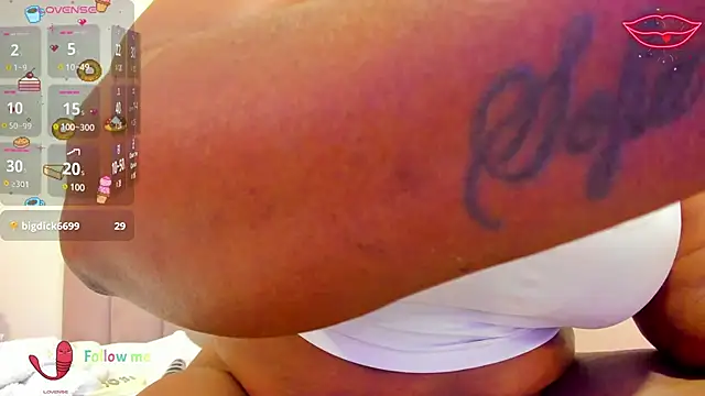 CristinSexy online show from 03-07-25, 01:40