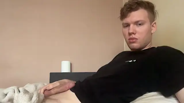 Snapshot of sexybooii6968 chatting on 10-26-25, 11:05 sexybooii6968 online show from 10-26-25, 11:05