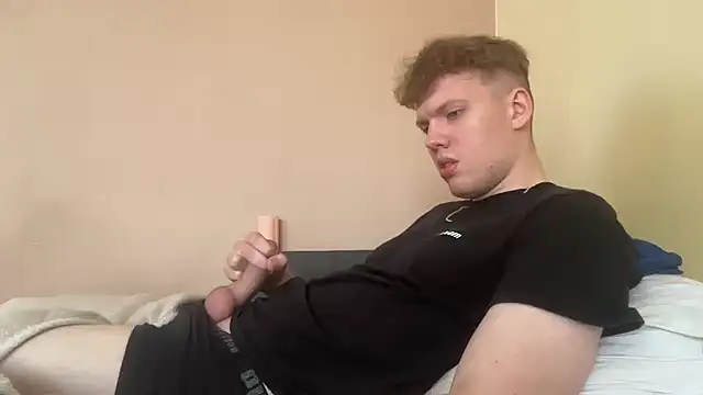 sexybooii6968 online show from 06-05-26, 01:06