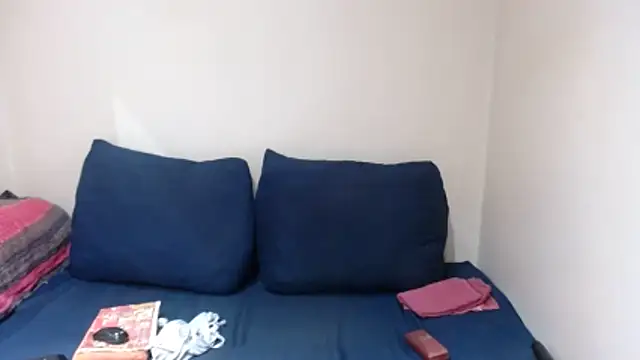 Snapshot of xGIANTEBONY30x chatting on 05-07-26, 05:18 xGIANTEBONY30x online show from 05-07-26, 05:18