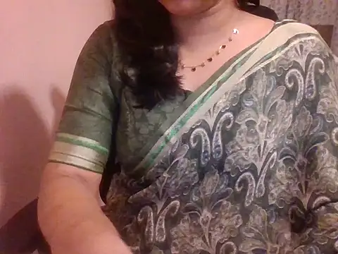 Snapshot of Pinky_4 chatting on 11-07-25, 10:43 Pinky 4 online show from 11-07-25, 10:43