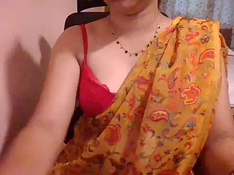 Snapshot of Pinky_4 chatting on 11-27-25, 02:35 Pinky 4 online show from 11-27-25, 02:35