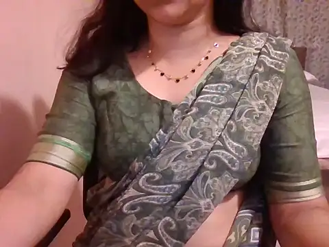 Snapshot of Pinky_4 chatting on 11-30-25, 10:36 Pinky 4 online show from 11-30-25, 10:36