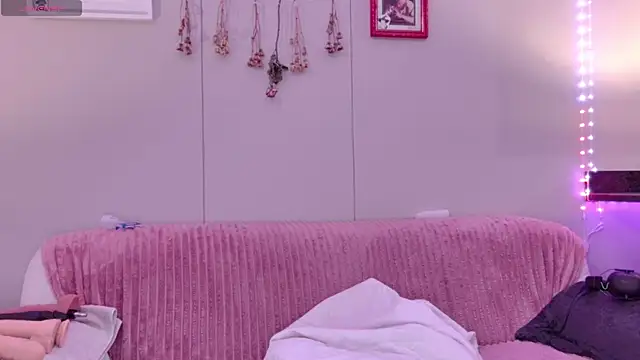 ScarletCarnal online show from 11-16-25, 09:09