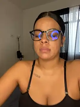 trianawhite online show from 12-27-24, 07:24