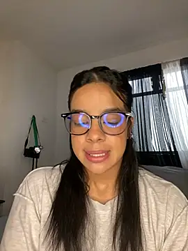 trianawhite online show from 02-18-26, 03:08