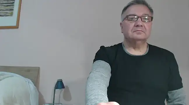 Snapshot of YOU6me chatting on 01-26-25, 05:44 YOU6me online show from 01-26-25, 05:44