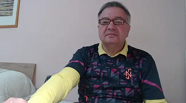 Snapshot of YOU6me chatting on 02-03-25, 09:19 YOU6me online show from 02-03-25, 09:19