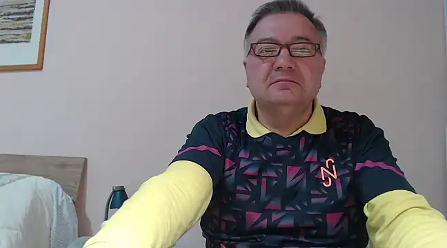 Snapshot of YOU6me chatting on 02-03-25, 03:49 YOU6me online show from 02-03-25, 03:49