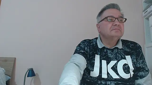 Snapshot of YOU6me chatting on 02-09-25, 04:29 YOU6me online show from 02-09-25, 04:29