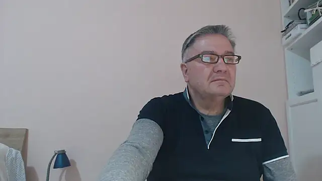 Snapshot of YOU6me chatting on 02-12-25, 05:48 YOU6me online show from 02-12-25, 05:48