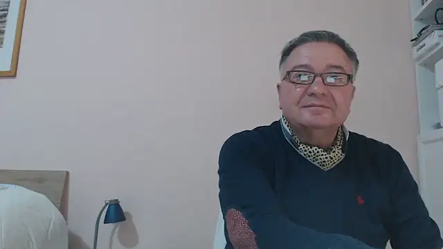 Snapshot of YOU6me chatting on 02-13-25, 06:16 YOU6me online show from 02-13-25, 06:16