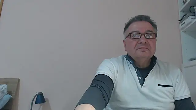 Snapshot of YOU6me chatting on 02-14-25, 08:31 YOU6me online show from 02-14-25, 08:31