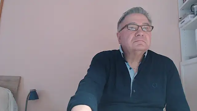 Snapshot of YOU6me chatting on 02-23-25, 02:46 YOU6me online show from 02-23-25, 02:46