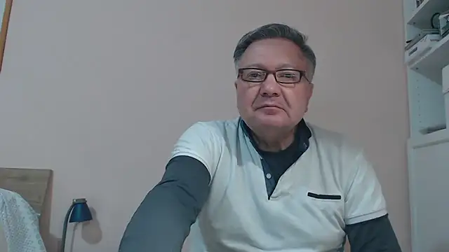 Snapshot of YOU6me chatting on 02-28-25, 06:09 YOU6me online show from 02-28-25, 06:09