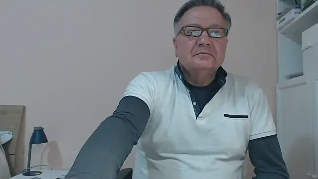 Snapshot of YOU6me chatting on 03-01-25, 03:49 YOU6me online show from 03-01-25, 03:49