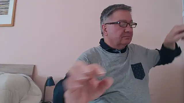 Snapshot of YOU6me chatting on 03-14-25, 09:14 YOU6me online show from 03-14-25, 09:14