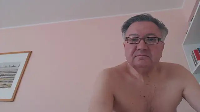 Snapshot of YOU6me chatting on 03-19-25, 09:49 YOU6me online show from 03-19-25, 09:49