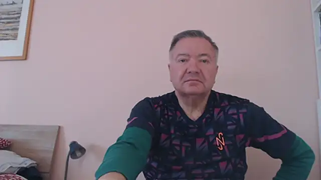 Snapshot of YOU6me chatting on 10-30-25, 08:16 YOU6me online show from 10-30-25, 08:16