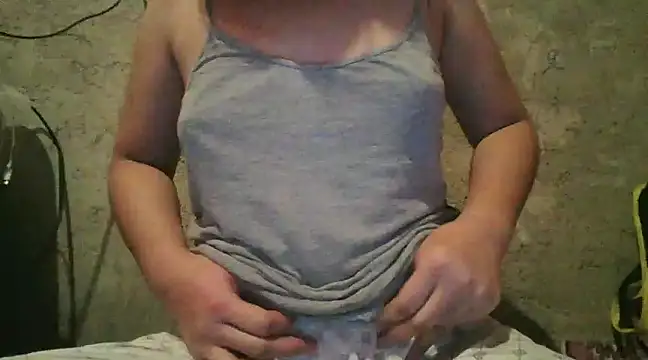 Snapshot of Beatrice143 chatting on 01-31-25, 09:26 Beatrice143 online show from 01-31-25, 09:26