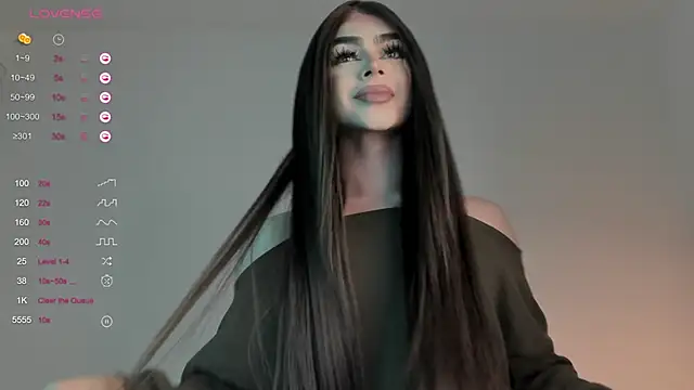 Snapshot of sweetest_bella chatting on 02-06-25, 10:43 sweetest bella online show from 02-06-25, 10:43