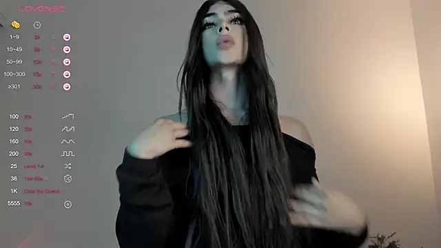 Snapshot of sweetest_bella chatting on 02-09-25, 11:15 sweetest bella online show from 02-09-25, 11:15