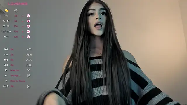 Snapshot of sweetest_bella chatting on 02-11-25, 09:14 sweetest bella online show from 02-11-25, 09:14