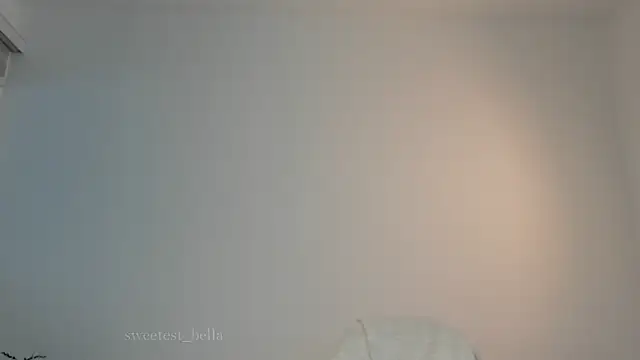 Snapshot of sweetest_bella chatting on 03-12-25, 09:13 sweetest bella online show from 03-12-25, 09:13