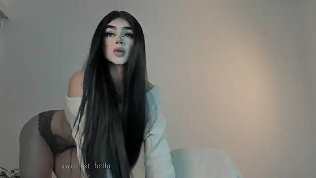 Snapshot of sweetest_bella chatting on 03-13-25, 01:10 sweetest bella online show from 03-13-25, 01:10