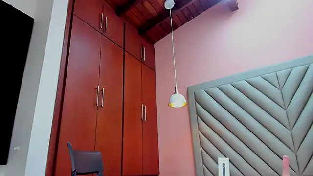 Snapshot of ValerySex_ chatting on 03-12-25, 03:02 ValerySex  online show from 03-12-25, 03:02