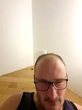 gdawg78 online show from 09-11-25, 12:22