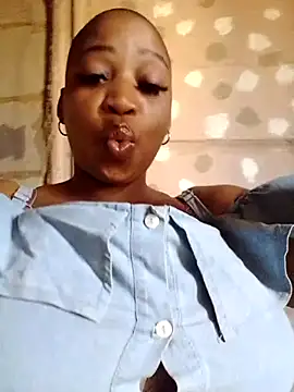 winterqueenx online show from 02-28-25, 03:04