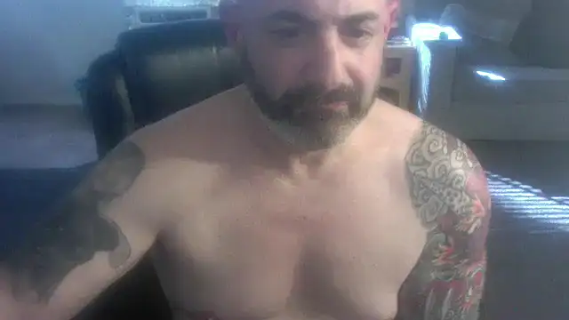 Snapshot of palidin1 chatting on 02-04-26, 08:14 palidin1 online show from 02-04-26, 08:14