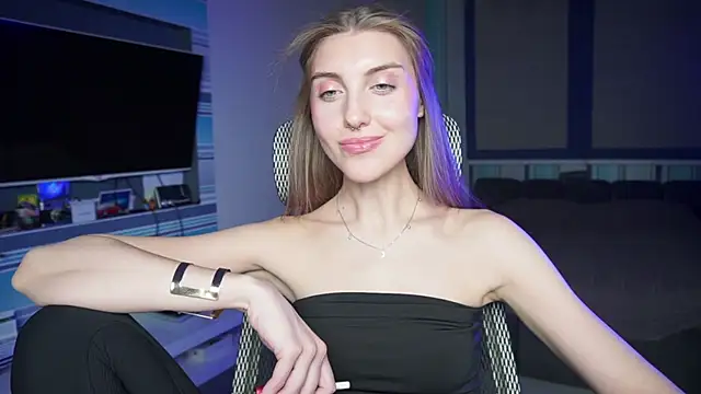 CassiaBlade1 online show from 09-29-25, 04:23