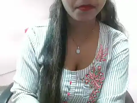 LovingPihu online show from 02-07-25, 08:22