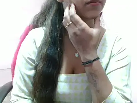 LovingPihu online show from 03-07-25, 08:45