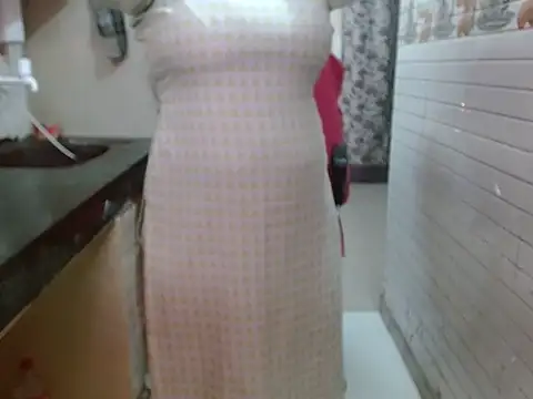 LovingPihu online show from 10-10-25, 05:17