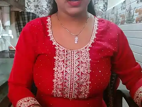 LovingPihu online show from 03-08-26, 05:55