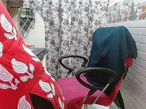 LovingPihu online show from 03-28-26, 06:02