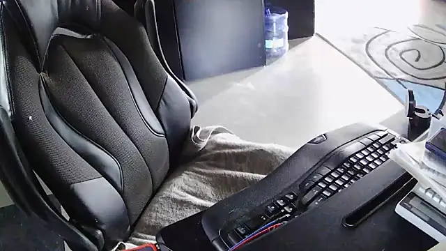 TrevorSteele online show from 09-13-25, 02:50