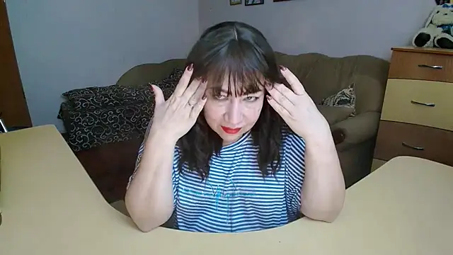 Snapshot of Lucretia_Goldi_ chatting on 02-02-26, 03:22 Lucretia Goldi online show from 02-02-26, 03:22