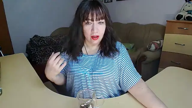 Snapshot of Lucretia_Goldi_ chatting on 02-06-26, 09:29 Lucretia Goldi online show from 02-06-26, 09:29