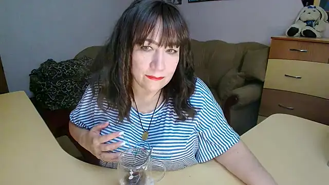 Snapshot of Lucretia_Goldi_ chatting on 02-08-26, 03:04 Lucretia Goldi online show from 02-08-26, 03:04