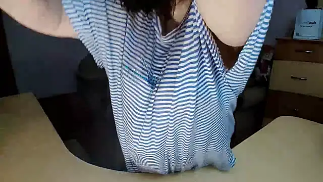 Snapshot of Lucretia_Goldi_ chatting on 02-18-26, 01:51 Lucretia Goldi online show from 02-18-26, 01:51