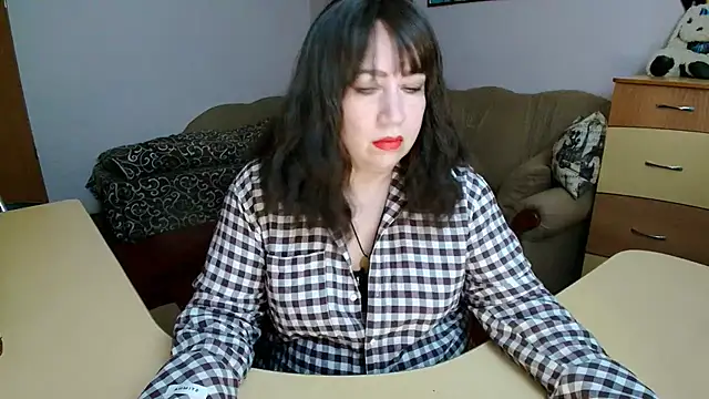 Snapshot of Lucretia_Goldi_ chatting on 03-05-26, 11:12 Lucretia Goldi online show from 03-05-26, 11:12